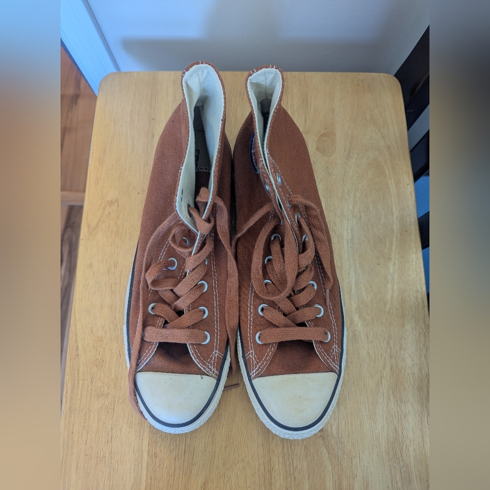 Converse Burnt Orange/Brown Hi-tops
